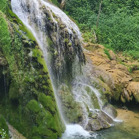 فندق Bourran