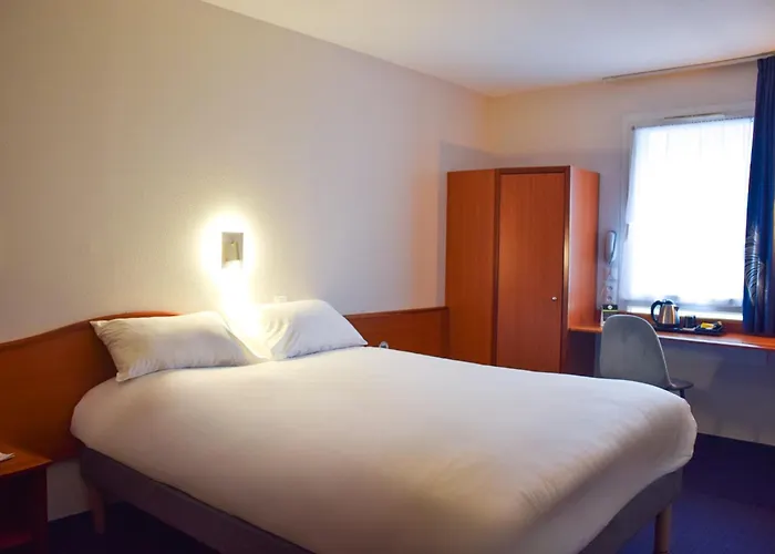 Отель Bourran Роде