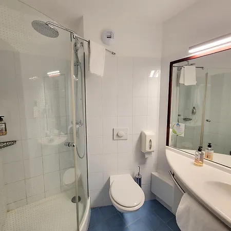 Bourran 3* 로데즈