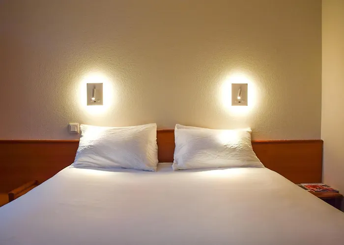 Bourran 酒店 罗德兹